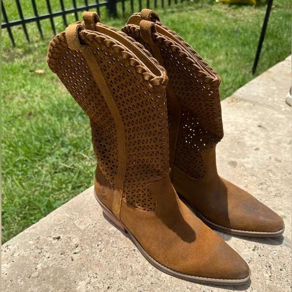 Patricia Nash Women’s Size 8 Suede Boots, very gently worn - Picture 1 of 5